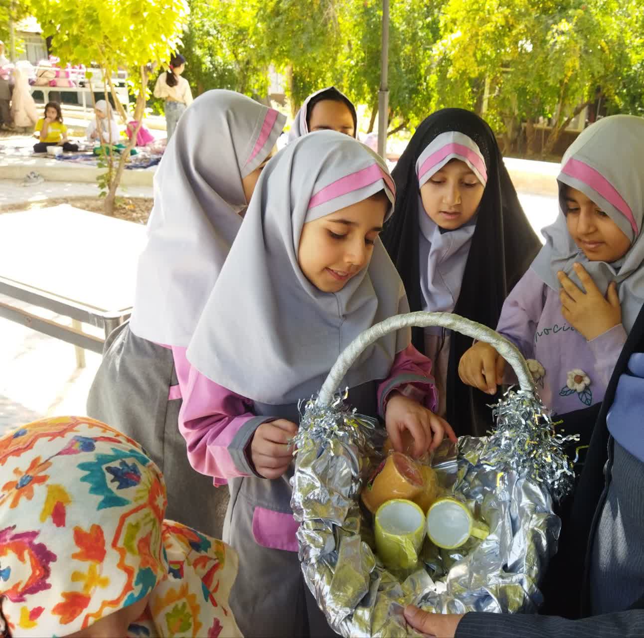 اردو و جشن میلاد حضرت زینب(س)  